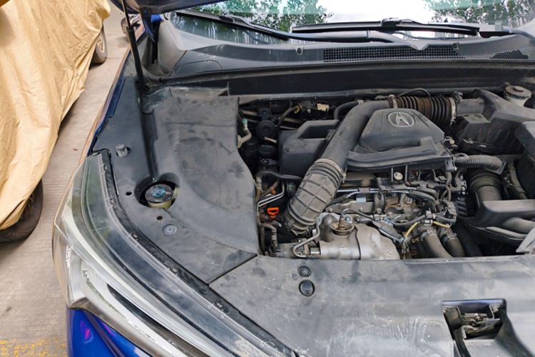 Used Acura CDX 2016 1.5T Two-Wheel Drive Enjoyment Edition Engine Bay Right