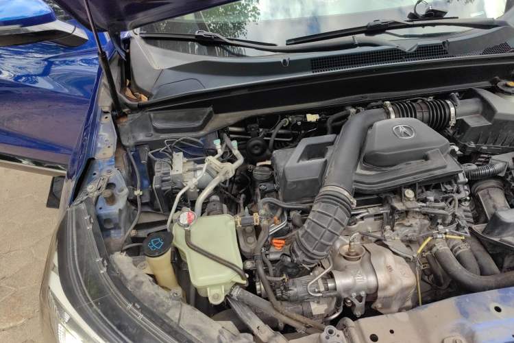 Used Acura CDX 2016 1.5T Four-Wheel Drive Deluxe Edition Engine Bay Right