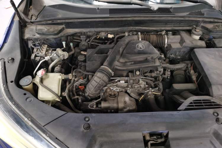 Used Acura CDX 2016 1.5T Two-Wheel Drive Deluxe Edition Engine Bay Right