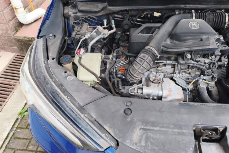 Used Acura CDX 2016 1.5T Two-Wheel Drive Deluxe Edition Engine Bay Right