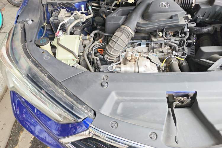 Used Acura CDX 2016 1.5T Four-Wheel Drive Smart Edition Engine Bay Right