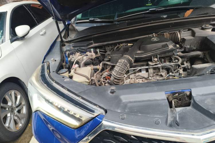 Used Acura CDX 2016 1.5T Two-Wheel Drive Deluxe Edition Engine Bay Right