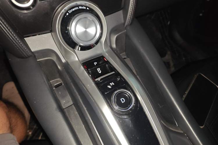 Used Acura CDX 2016 1.5T Two-Wheel Drive Enjoyment Edition Gear Lever