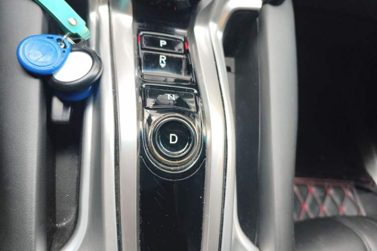 Used Acura CDX 2016 1.5T Two-Wheel Drive Deluxe Edition Gear Lever