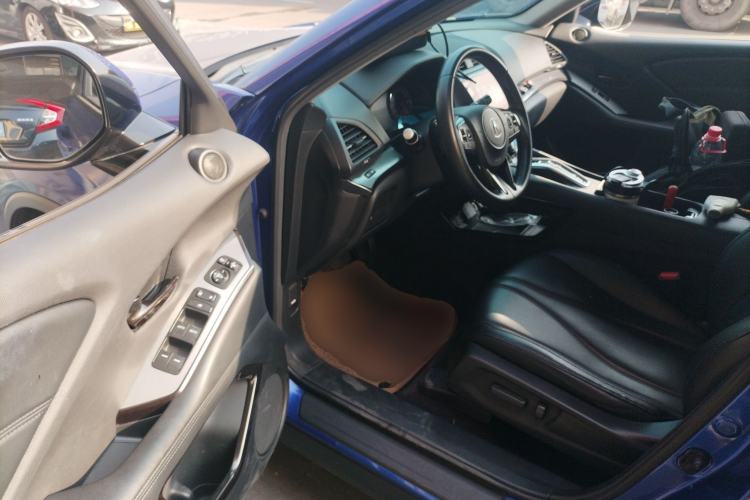 Used Acura CDX 2016 1.5T Two-Wheel Drive Enjoyment Edition Interior 3
