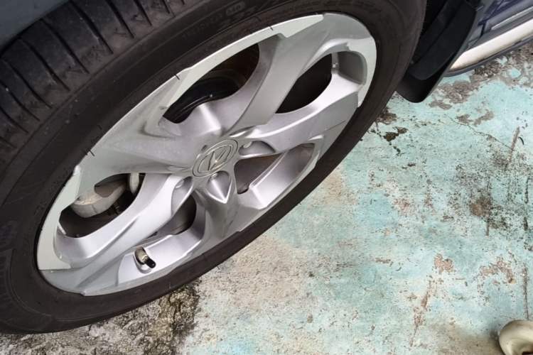 Used Acura CDX 2016 1.5T Two-Wheel Drive Enjoyment Edition Left Front Wheel Hub