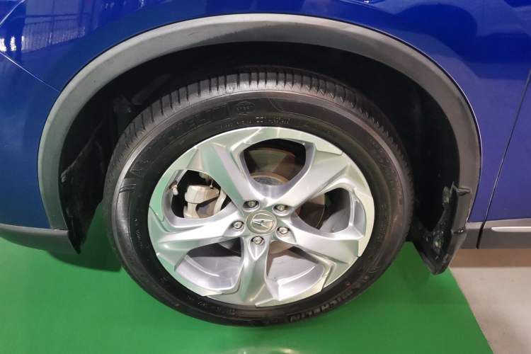 Used Acura CDX 2016 1.5T Two-Wheel Drive Deluxe Edition Left Front Wheel Hub