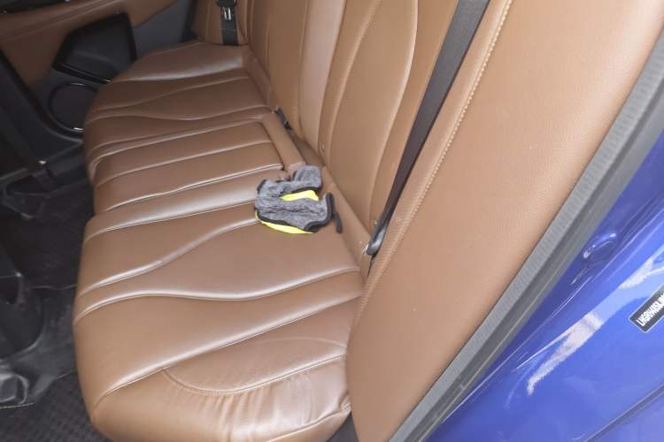Used Acura CDX 2016 1.5T Two-Wheel Drive Deluxe Edition Left Rear Seat