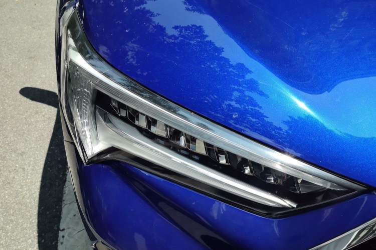 Used Acura CDX 2016 1.5T Two-Wheel Drive Deluxe Edition Right Front Headlight