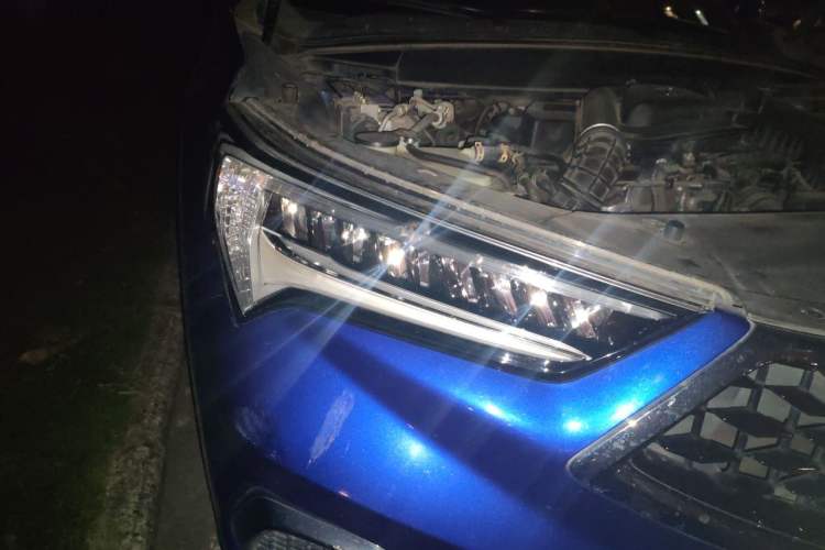 Used Acura CDX 2016 1.5T Two-Wheel Drive Deluxe Edition Right Front Headlight