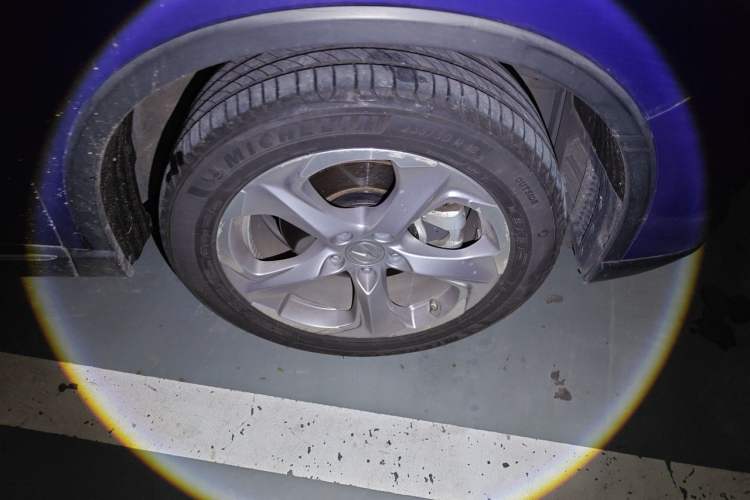 Used Acura CDX 2016 1.5T Two-Wheel Drive Enjoyment Edition Right Front Wheel Hub