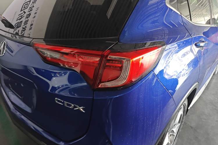 Used Acura CDX 2016 1.5T Two-Wheel Drive Deluxe Edition Right Rear Taillight