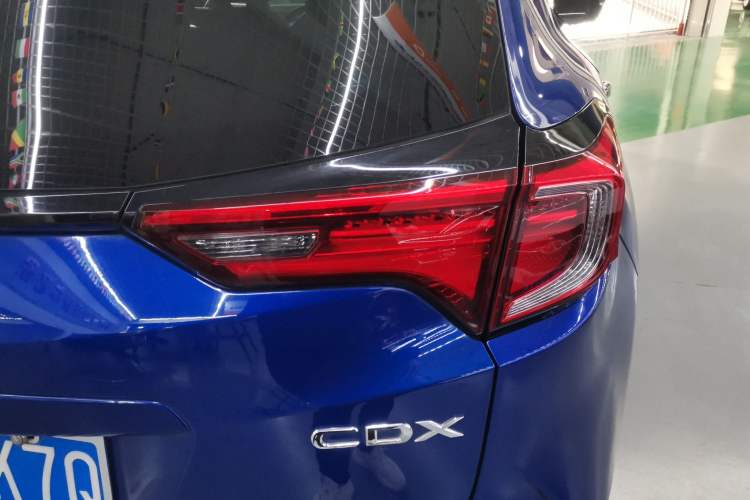Used Acura CDX 2016 1.5T Two-Wheel Drive Deluxe Edition Right Rear Taillight