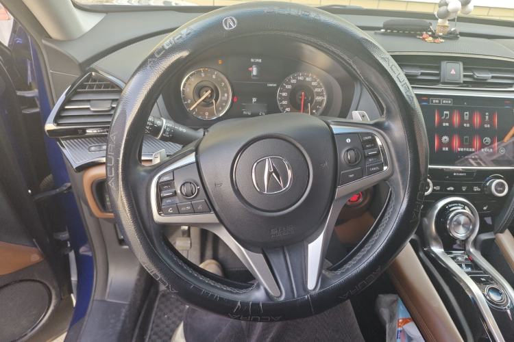Used Acura CDX 2016 1.5T Two-Wheel Drive Deluxe Edition Steering Wheel