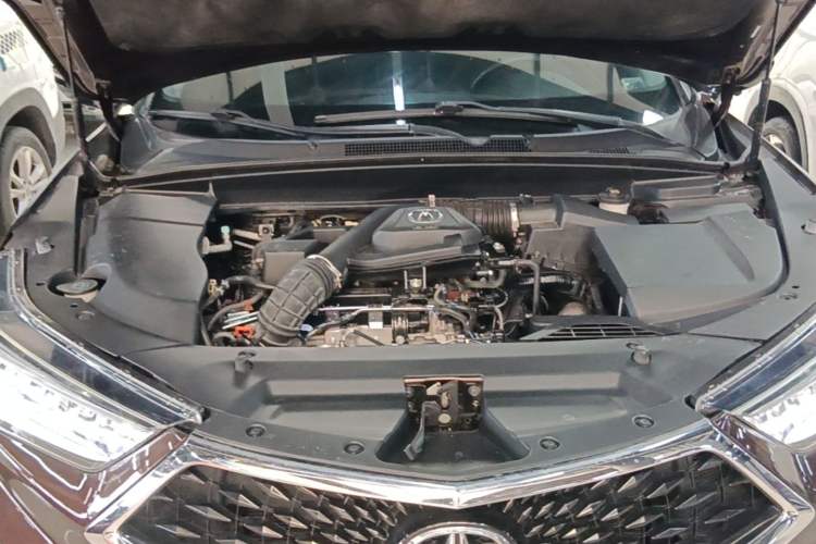 Used Acura CDX 2016 1.5T Two-Wheel Drive Enjoyment Version Engine Bay