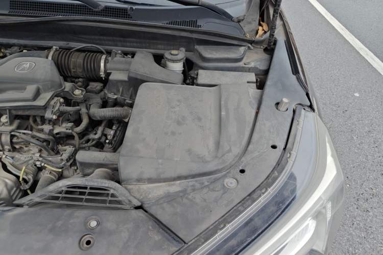 Used Acura CDX 2016 1.5T Two-Wheel Drive Deluxe Edition Engine Bay Left