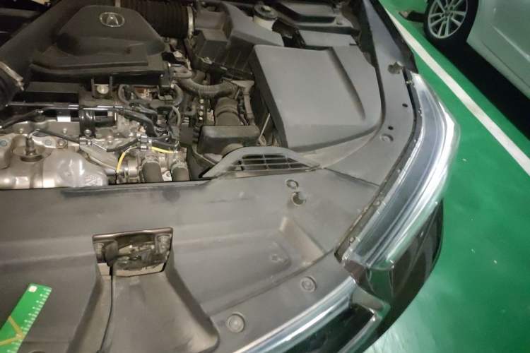 Used Acura CDX 2016 1.5T Two-Wheel Drive Deluxe Edition Engine Bay Left
