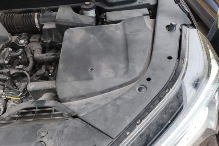 Used Acura CDX 2016 1.5T Two-Wheel Drive Enjoyment Version Engine Bay Left