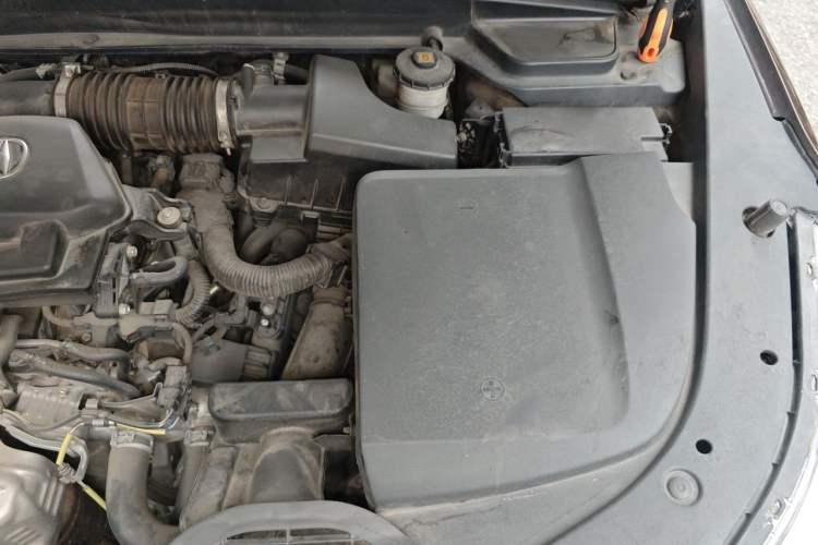 Used Acura CDX 2016 1.5T Two-Wheel Drive Deluxe Edition Engine Bay Left
