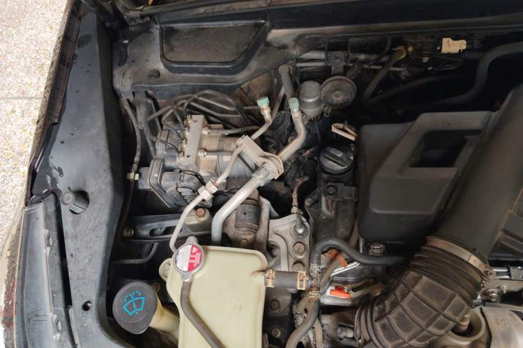 Used Acura CDX 2016 1.5T Two-Wheel Drive Deluxe Edition Engine Bay Right