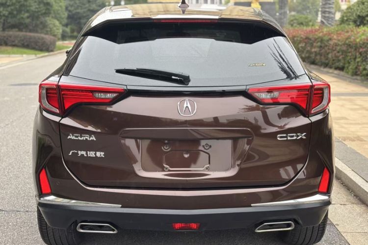 Used Acura CDX 2016 1.5T Two-Wheel Drive Deluxe Edition Exterior 4