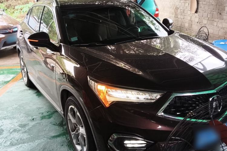 Used Acura CDX 2016 1.5T Two-Wheel Drive Deluxe Edition Front Right 45 Deg