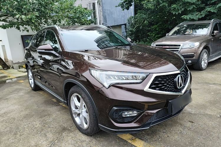 Used Acura CDX 2016 1.5T Two-Wheel Drive Deluxe Edition Front Right 45 Deg