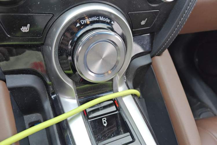 Used Acura CDX 2016 1.5T Two-Wheel Drive Deluxe Edition Gear Lever