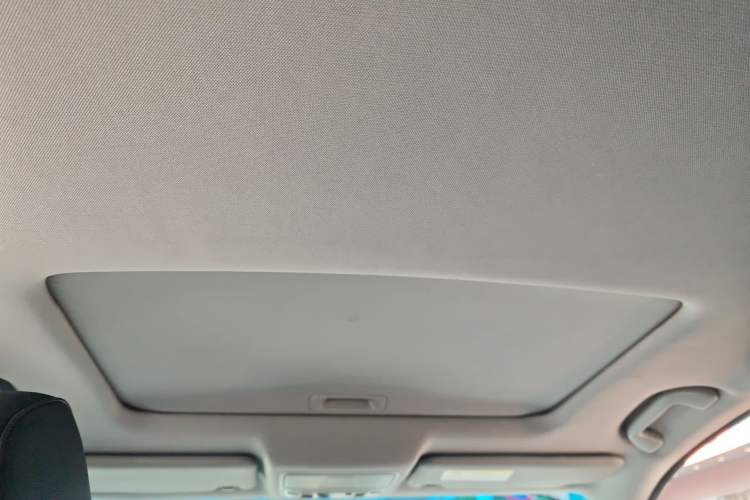 Used Acura CDX 2016 1.5T Two-Wheel Drive Deluxe Edition Headliner