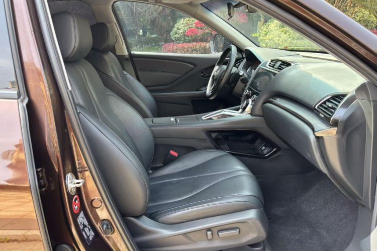 Used Acura CDX 2016 1.5T Two-Wheel Drive Deluxe Edition Interior 11