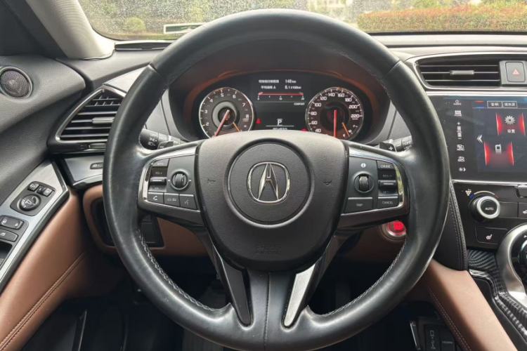 Used Acura CDX 2016 1.5T Two-Wheel Drive Deluxe Edition Interior 2