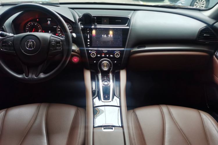 Used Acura CDX 2016 1.5T Two-Wheel Drive Deluxe Edition Interior 7