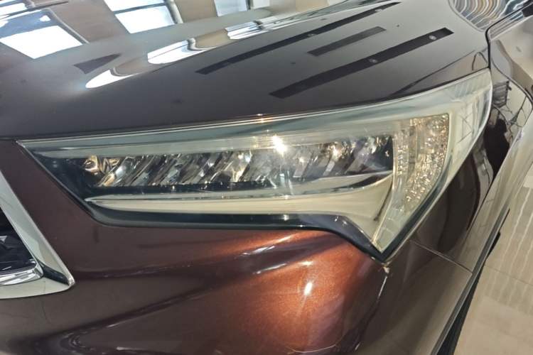 Used Acura CDX 2016 1.5T Two-Wheel Drive Deluxe Edition Left Front Headlight