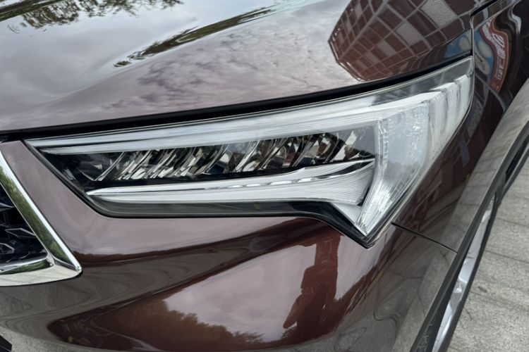 Used Acura CDX 2016 1.5T Two-Wheel Drive Deluxe Edition Left Front Headlight