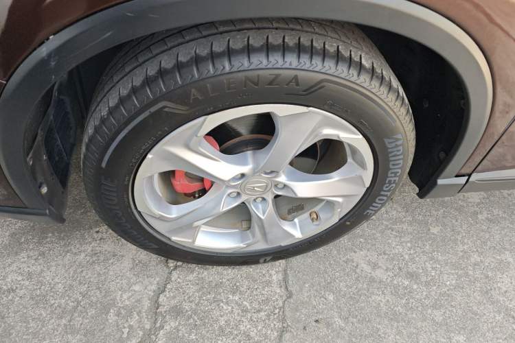 Used Acura CDX 2016 1.5T Two-Wheel Drive Enjoyment Version Left Front Wheel Hub