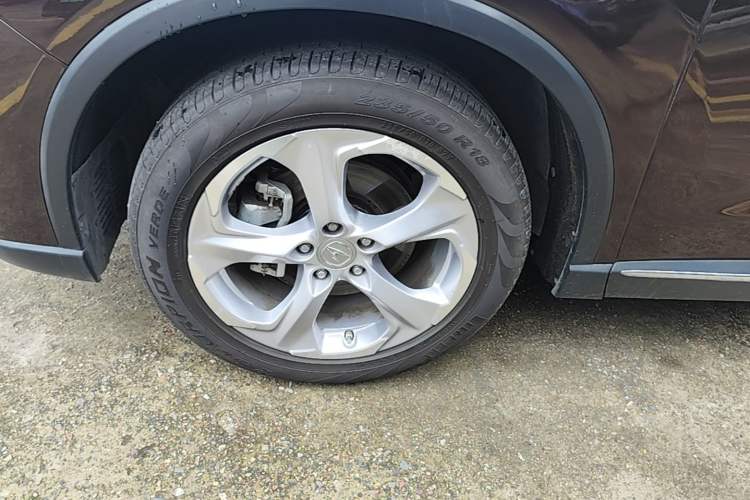 Used Acura CDX 2016 1.5T Two-Wheel Drive Deluxe Edition Left Front Wheel Hub