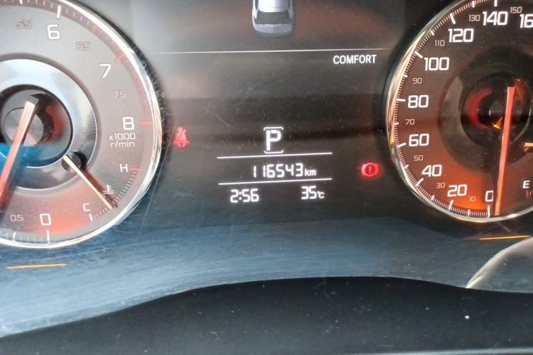 Used Acura CDX 2016 1.5T Two-Wheel Drive Deluxe Edition Odometer Close Up