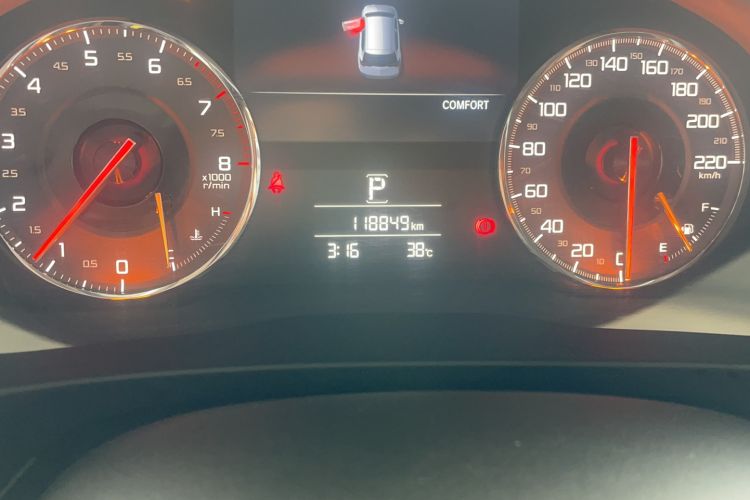 Used Acura CDX 2016 1.5T Two-Wheel Drive Deluxe Edition Odometer Close Up
