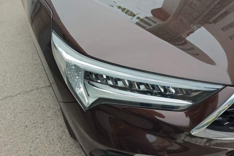 Used Acura CDX 2016 1.5T Two-Wheel Drive Enjoyment Version Right Front Headlight