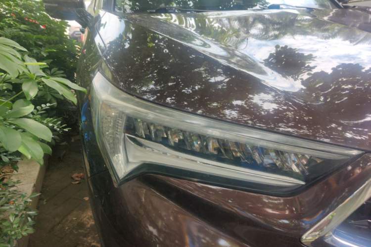 Used Acura CDX 2016 1.5T Two-Wheel Drive Deluxe Edition Right Front Headlight