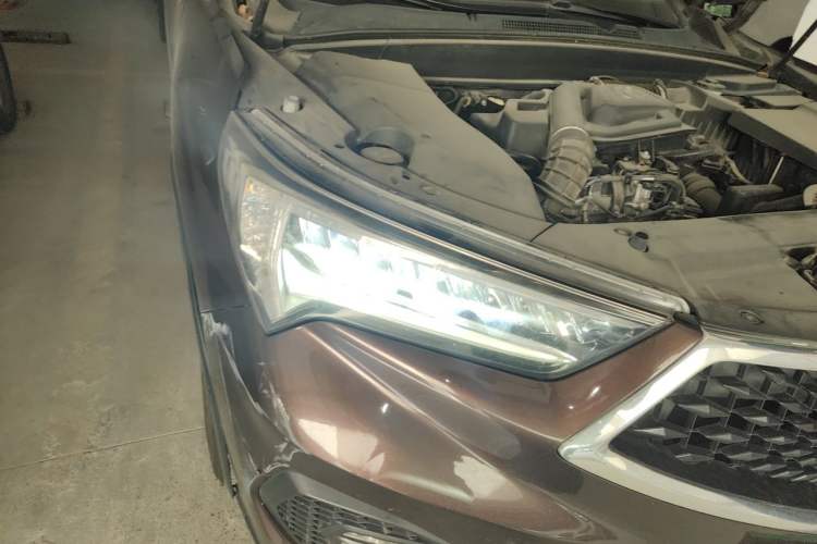 Used Acura CDX 2016 1.5T Two-Wheel Drive Deluxe Edition Right Front Headlight