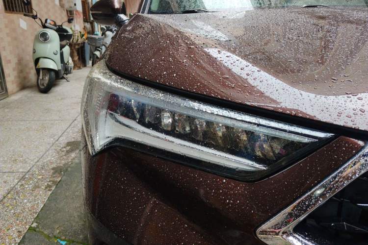 Used Acura CDX 2016 1.5T Two-Wheel Drive Deluxe Edition Right Front Headlight