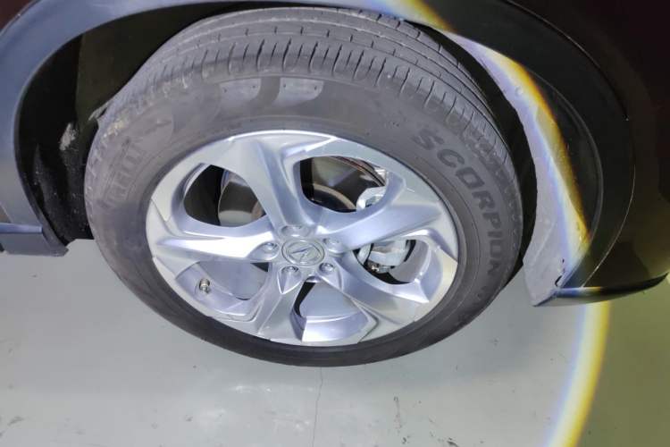 Used Acura CDX 2016 1.5T Two-Wheel Drive Deluxe Edition Right Front Wheel Hub