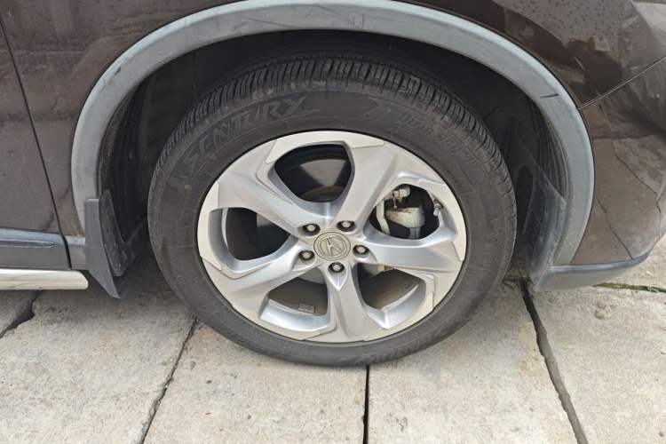 Used Acura CDX 2016 1.5T Two-Wheel Drive Enjoyment Version Right Front Wheel Hub