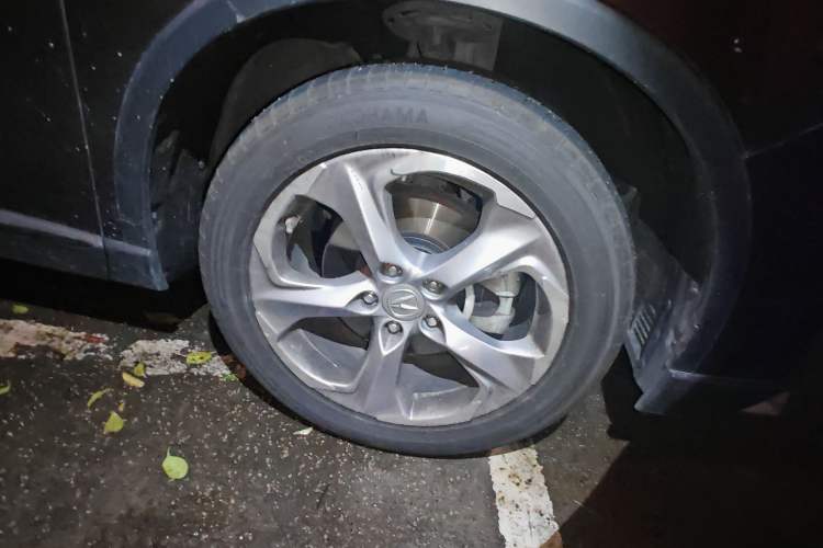Used Acura CDX 2016 1.5T Two-Wheel Drive Enjoyment Version Right Front Wheel Hub
