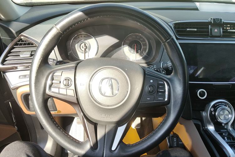 Used Acura CDX 2016 1.5T Two-Wheel Drive Deluxe Edition Steering Wheel