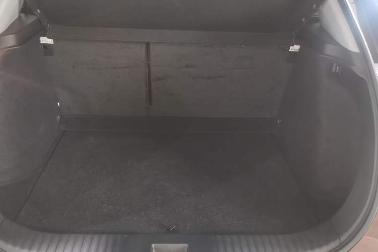 Used Acura CDX 2016 1.5T Two-Wheel Drive Deluxe Edition Trunk