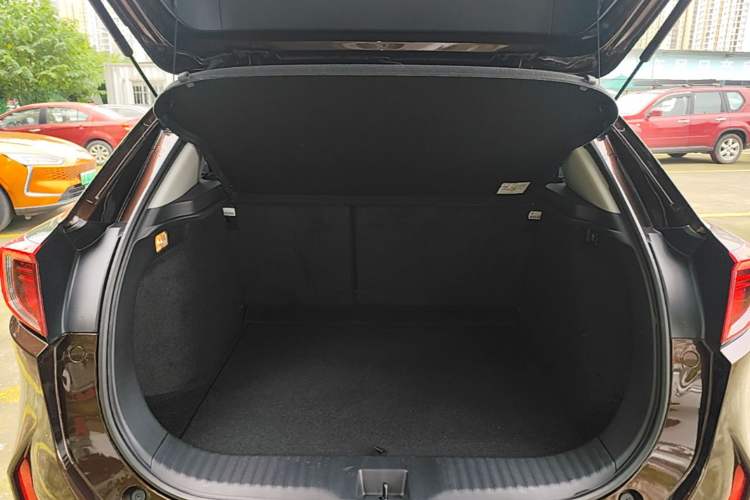 Used Acura CDX 2016 1.5T Two-Wheel Drive Deluxe Edition Trunk