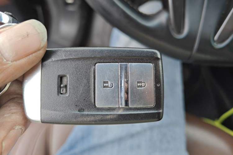 Used Acura CDX 2016 1.5T Two-Wheel Drive Deluxe Edition Vehicle Key