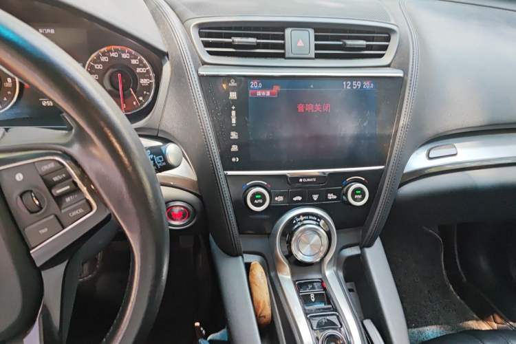 Used Acura CDX 2016 1.5T Two-Wheel Drive Enjoyment Edition Audio And AC Panel